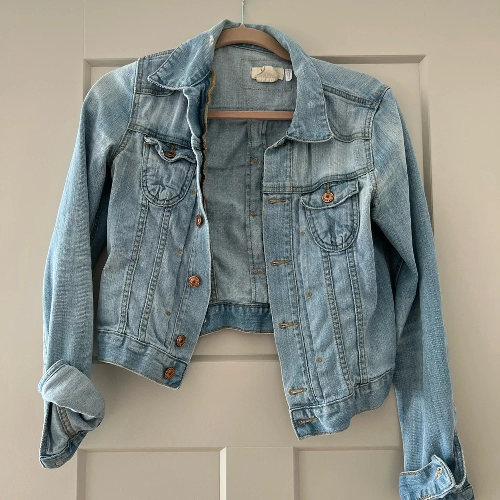 Jean jacket - Picture 1 of 2